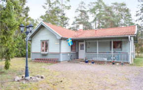 Nice home in Mönsterås w/ WiFi and 3 Bedrooms in Mönsterås